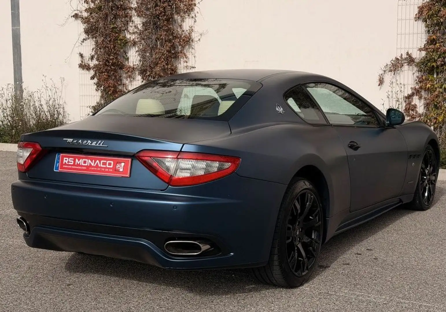 Maserati GranTurismo 4.7 v8 s Blau - 2