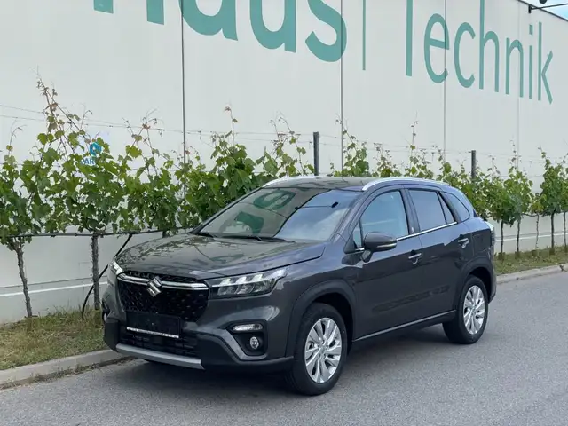 Suzuki S-Cross 1.4 HYBRID clear