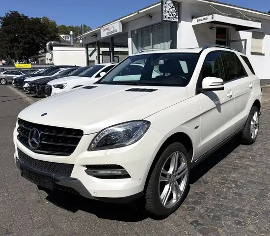Mercedes-Benz ML 350 Edition1 Leder Navi GSHD LED XENON