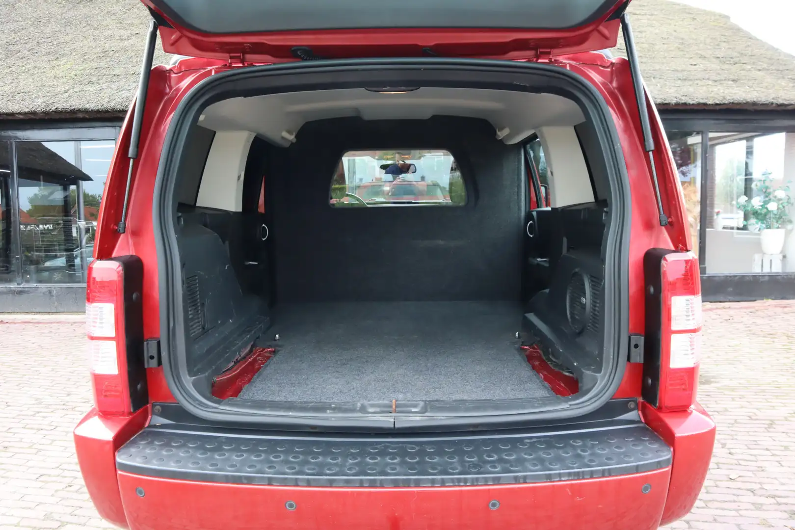 Dodge Nitro 2.8 | Trekhaak | Automaat | 4X4 | Cruise control | Roşu - 2
