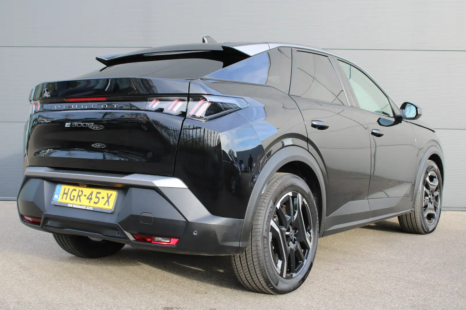 Peugeot 3008 e-3008 Allure Avantage 210 73 kWh | Automaat | Nav Schwarz - 2