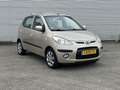Hyundai i10 1.1 i-Catcher AUTOMAAT Jaune - thumbnail 2