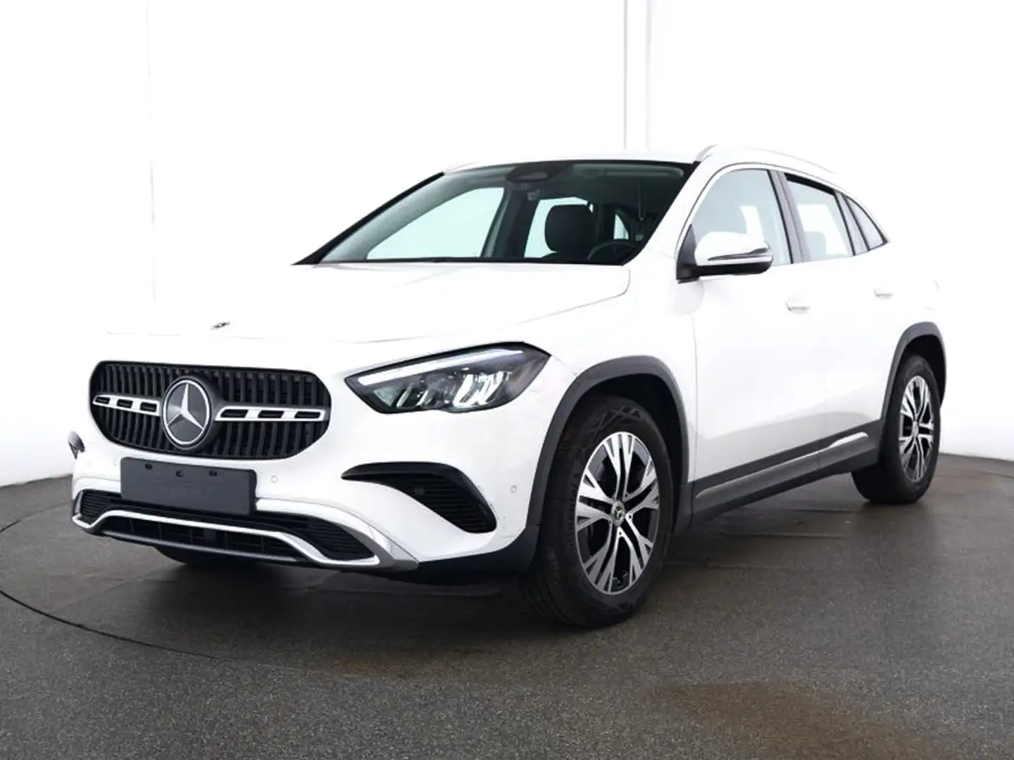 Mercedes-Benz GLA 180 180 AUTOMATIC PROGRESSIVE ADVANCED Blanc - 2