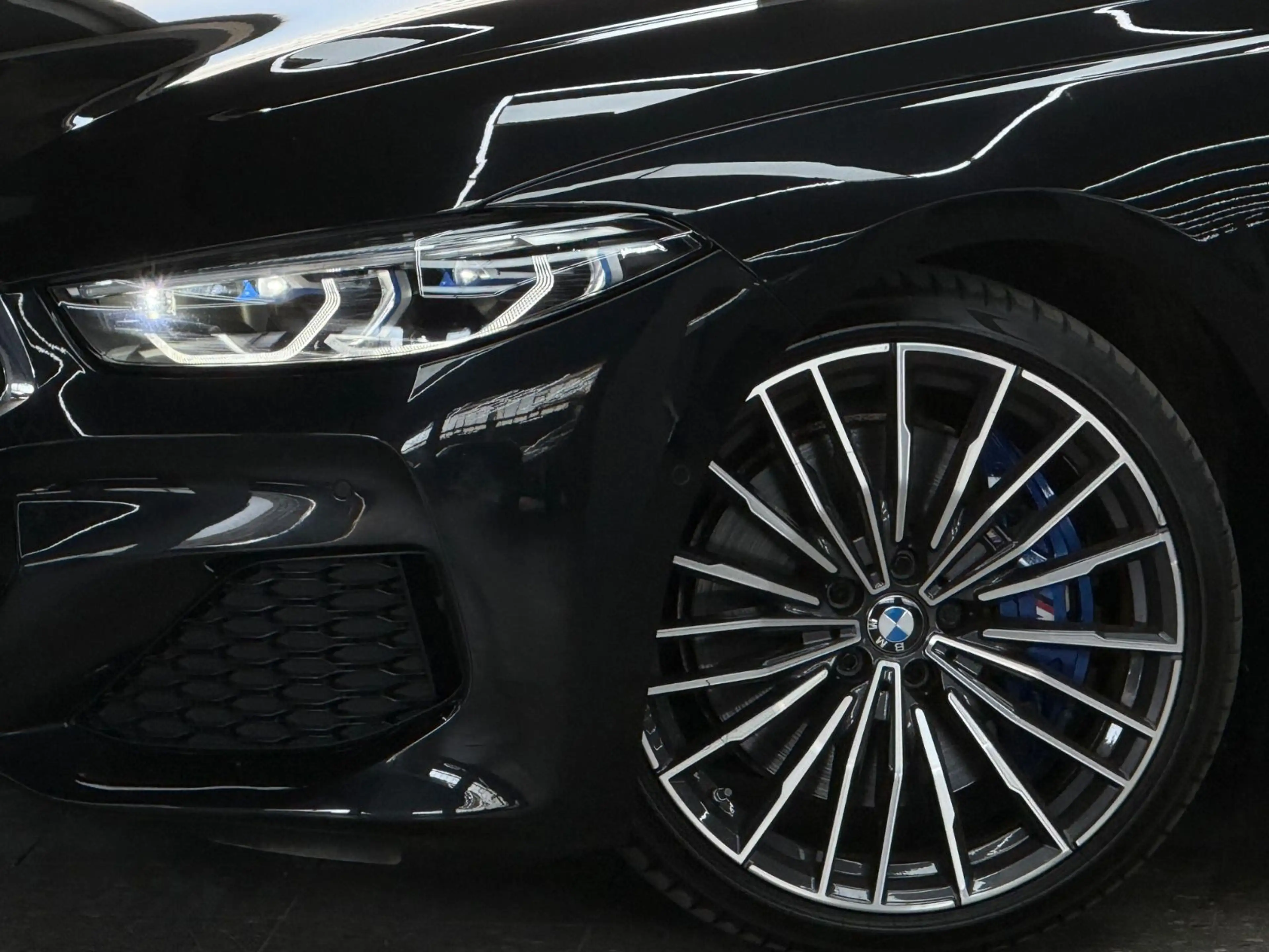 BMW 840 d Coupe xDrive M Sport *1 HAND*GARANTIE 03.28 — photo 4
