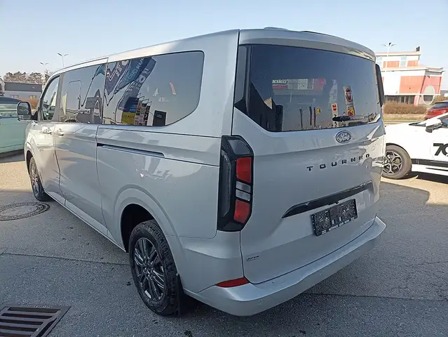 Ford Tourneo Custom Titanium L2H1 3,4t 233PS; netto €44.522,- Ansicht 4