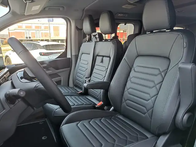 Ford Tourneo Custom Titanium L2H1 3,4t 233PS; netto €44.522,- Ansicht 9