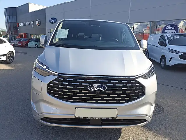 Ford Tourneo Custom Titanium L2H1 3,4t 233PS; netto €44.522,- Ansicht 2