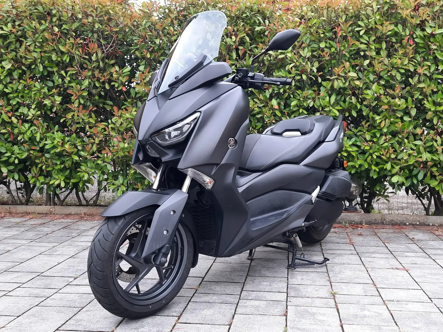 Yamaha X-Max 300 Iron Max ABS Noir - 2