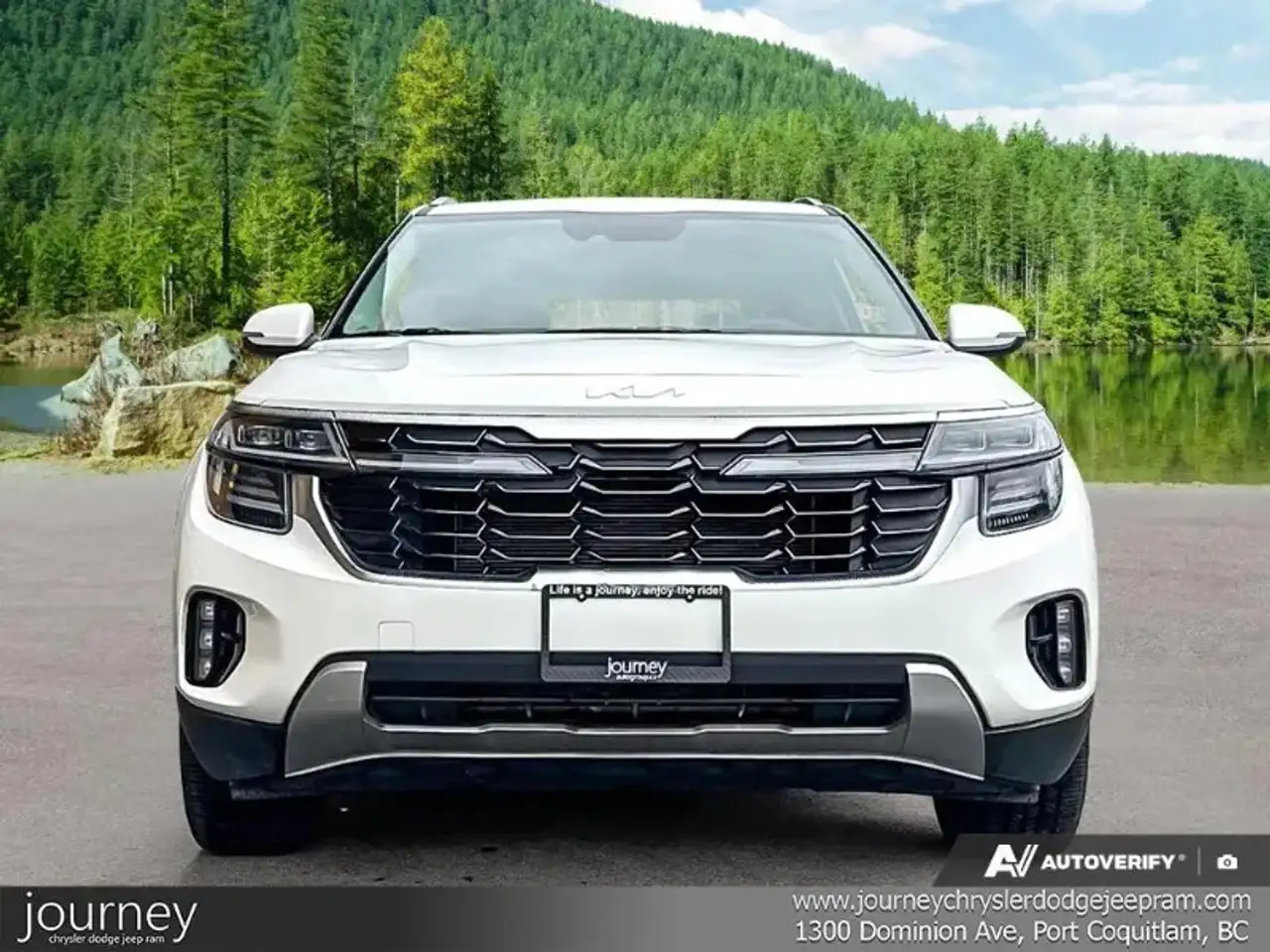 Kia Seltos снимка Kia Seltos