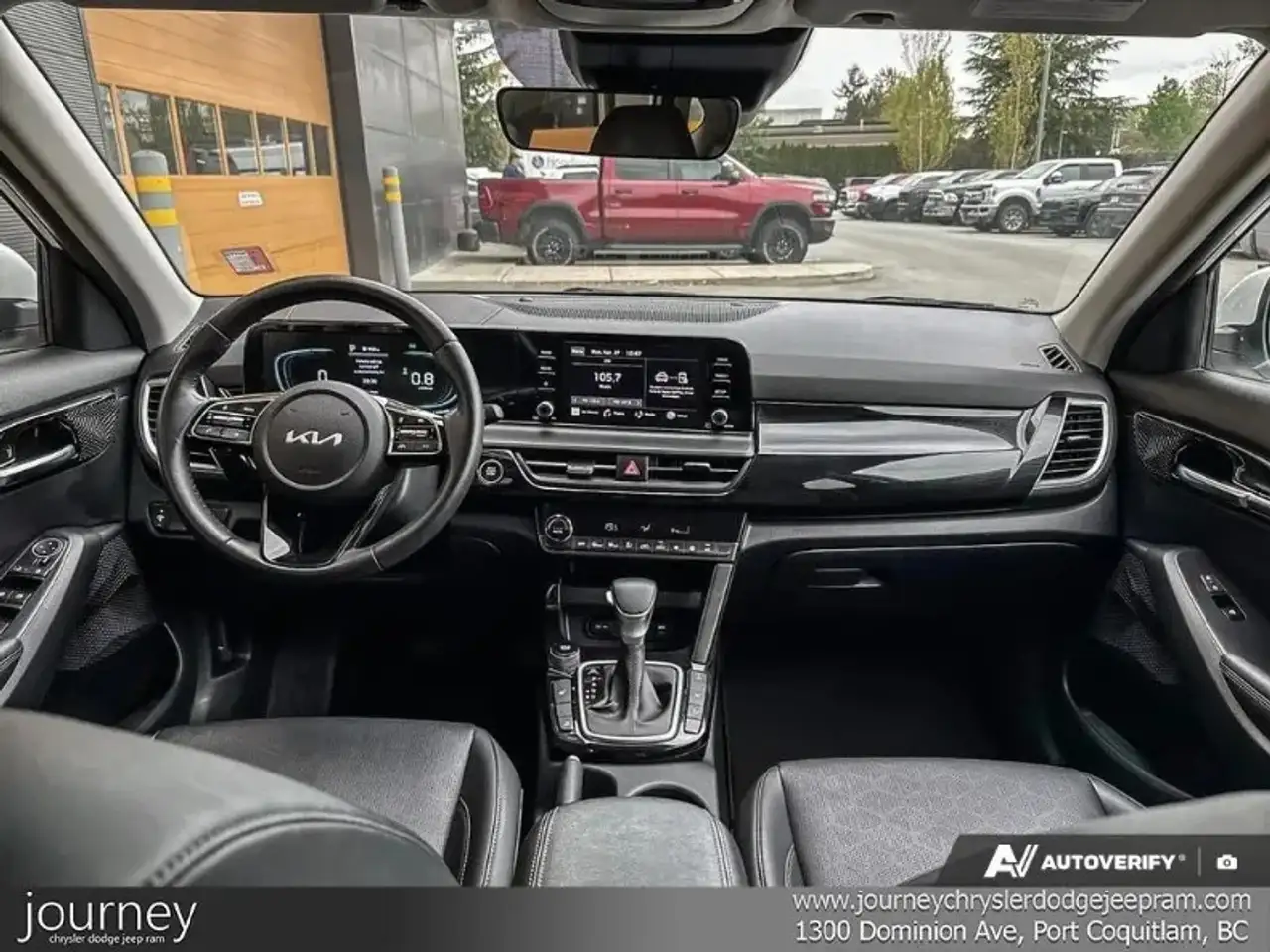 Kia Seltos снимка Kia Seltos