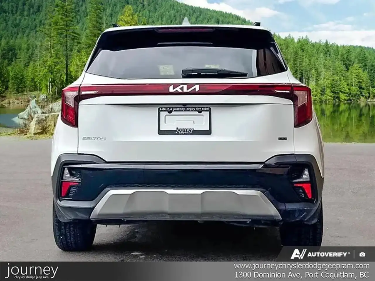Kia Seltos снимка Kia Seltos