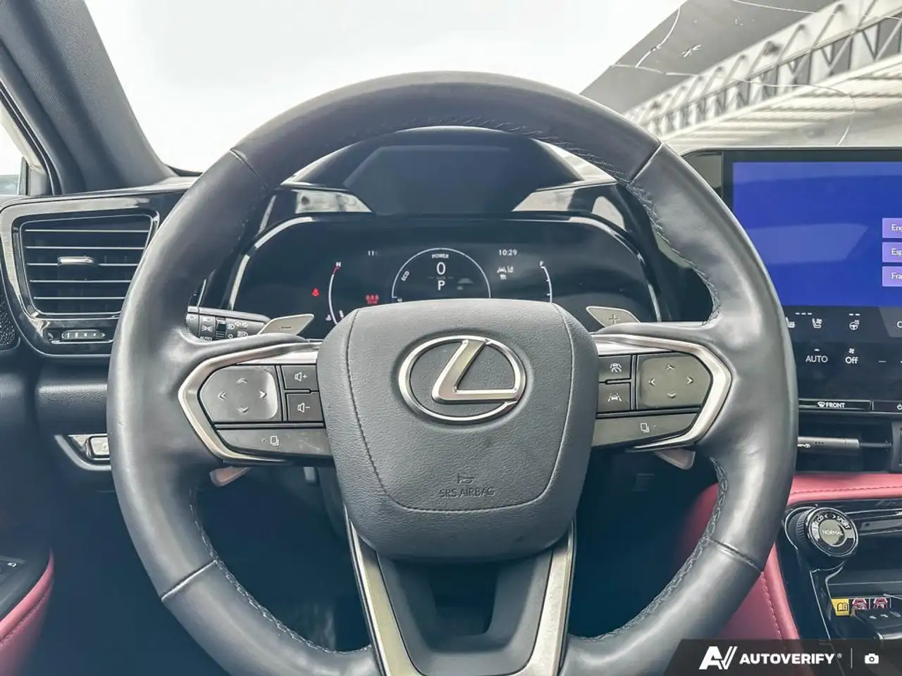 Lexus NX снимка Lexus NX