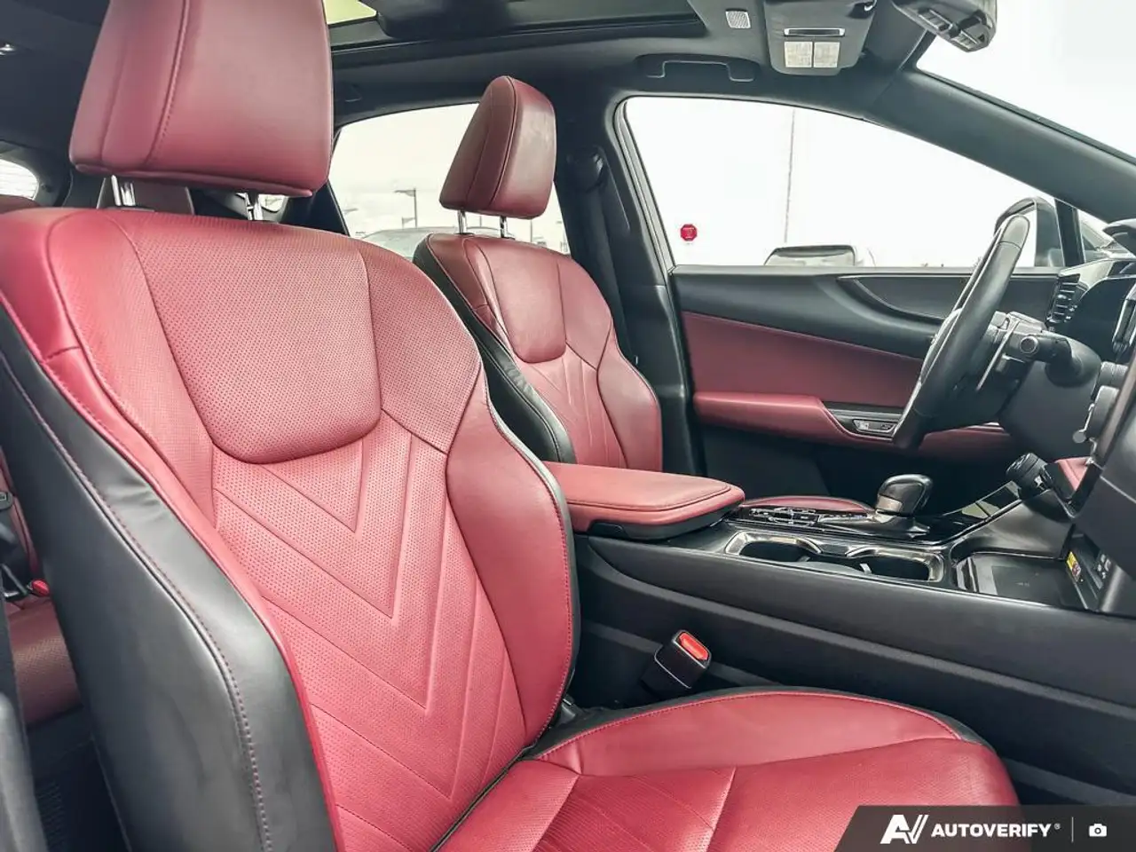 Lexus NX снимка Lexus NX