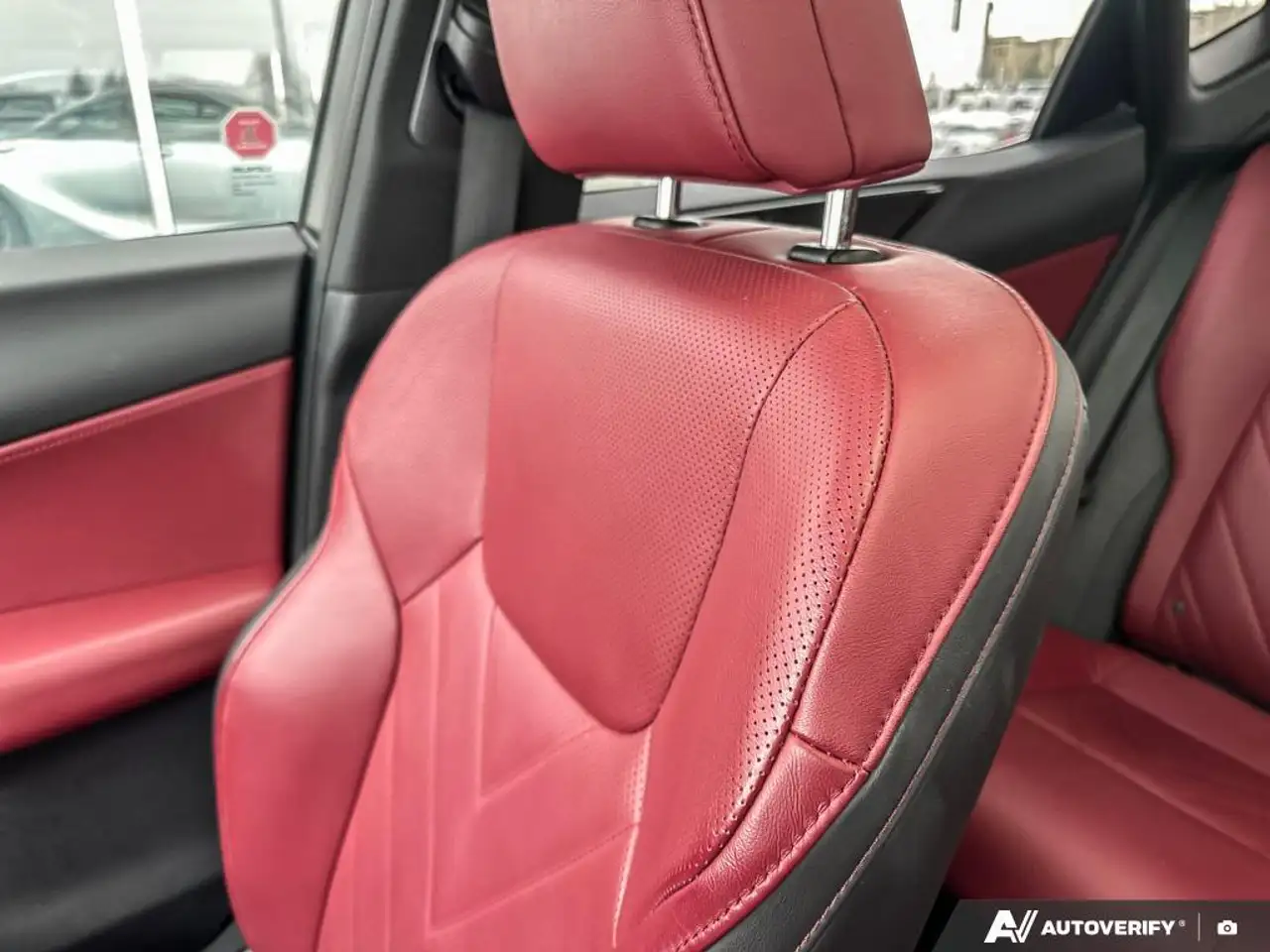 Lexus NX снимка Lexus NX