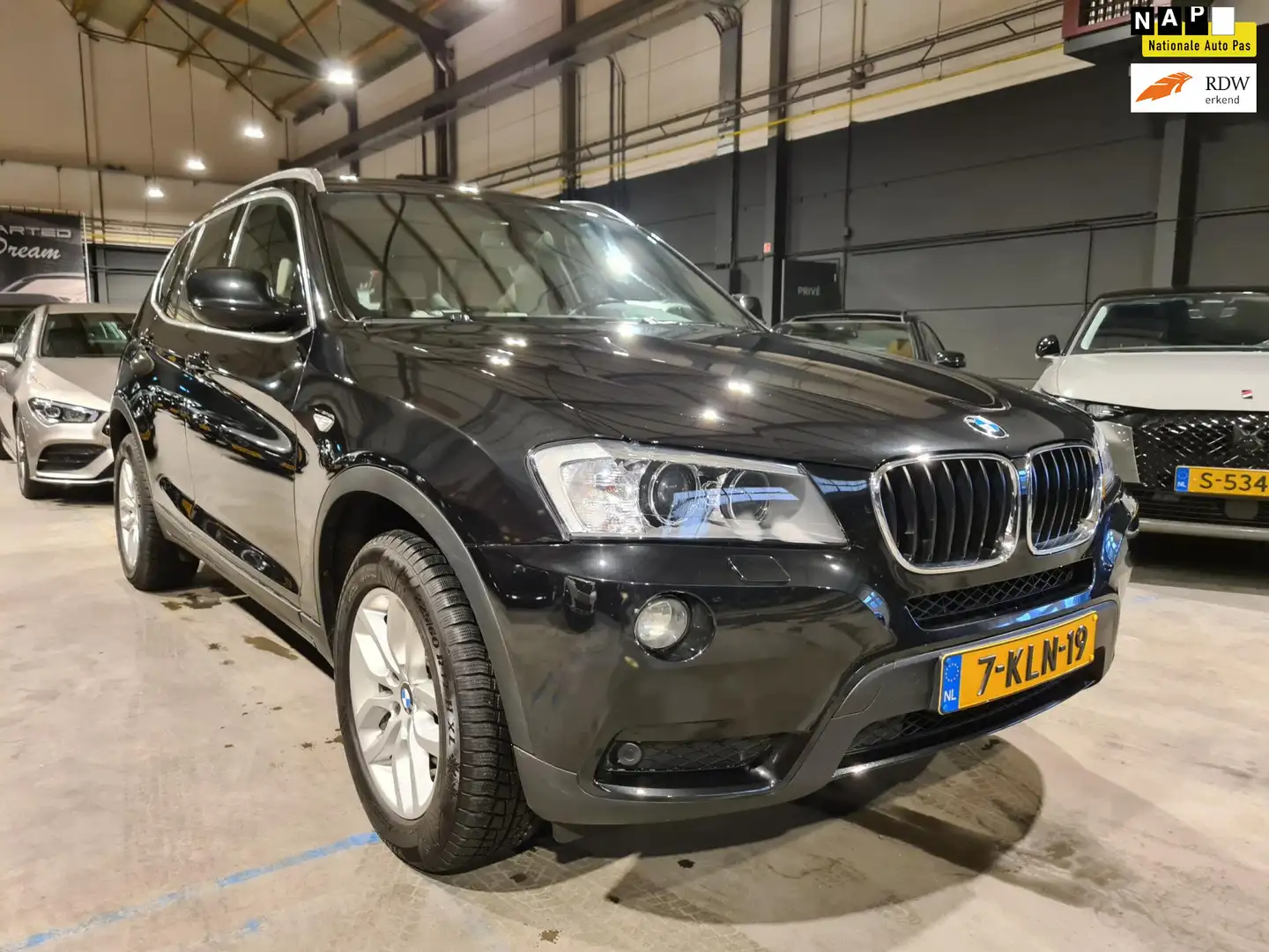 BMW X3 XDrive20i High Executive - Leder - Memorystoel - S Zwart - 1