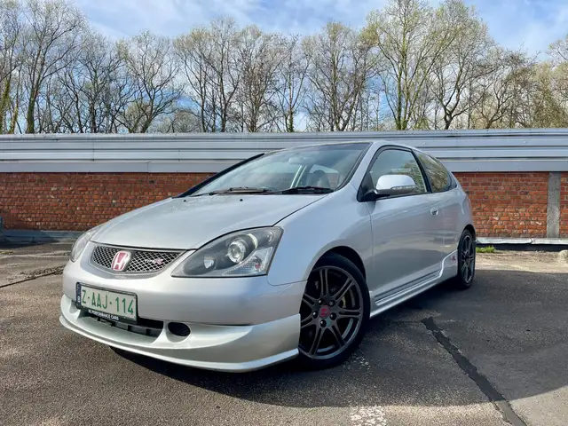 Honda Civic Type-R EP3 RHD