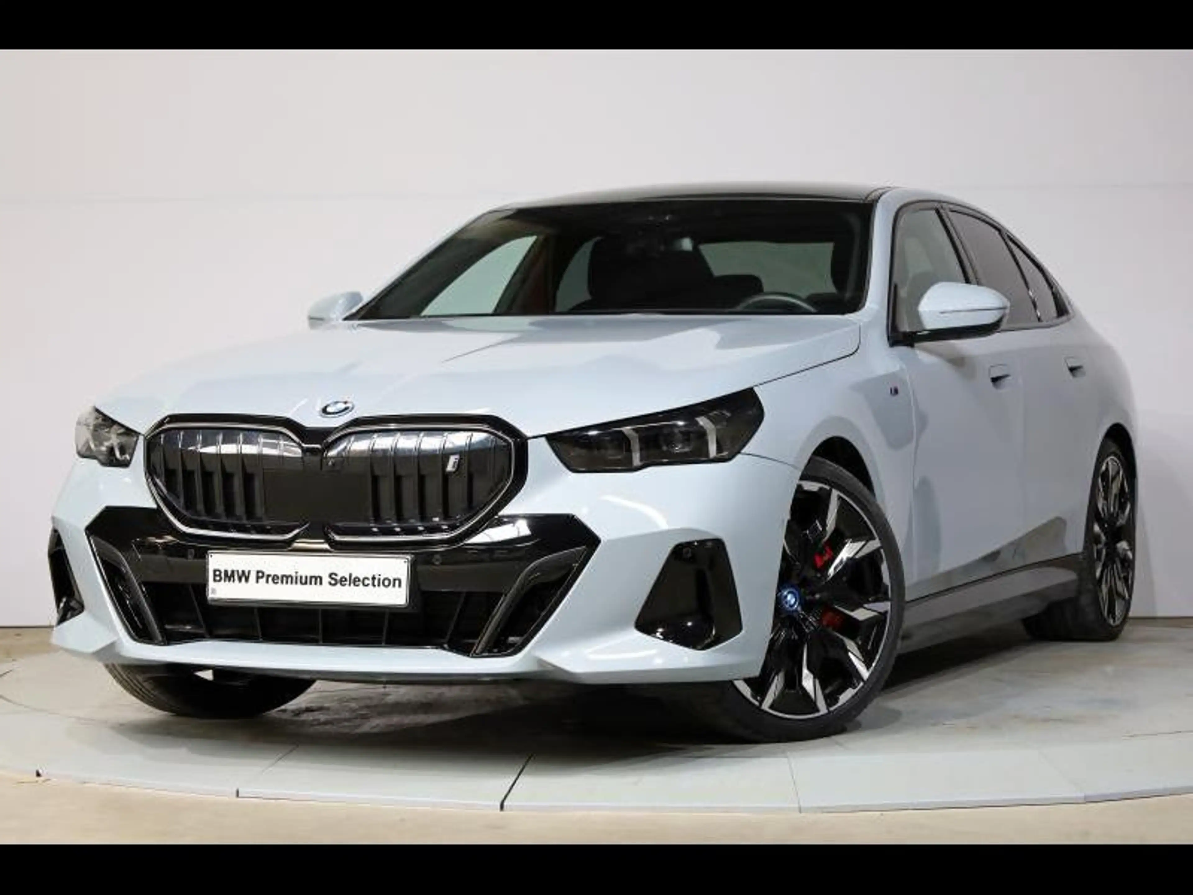 BMW i5 eDrive40 Berline Kit M Sport