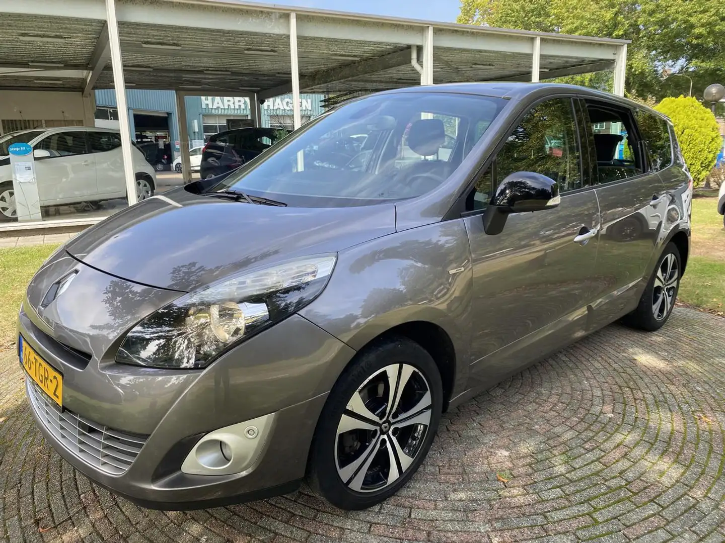 Renault Grand Scenic 1.4 TCE PRIVILEGE Gris - 1