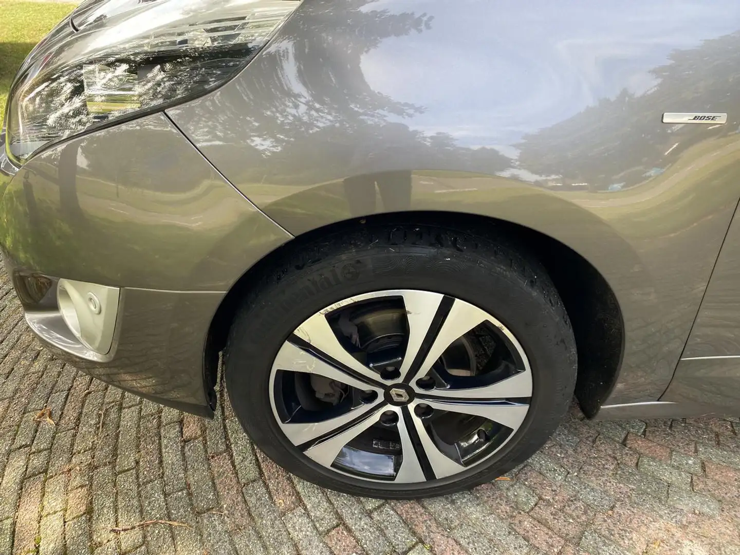 Renault Grand Scenic 1.4 TCE PRIVILEGE Gris - 2