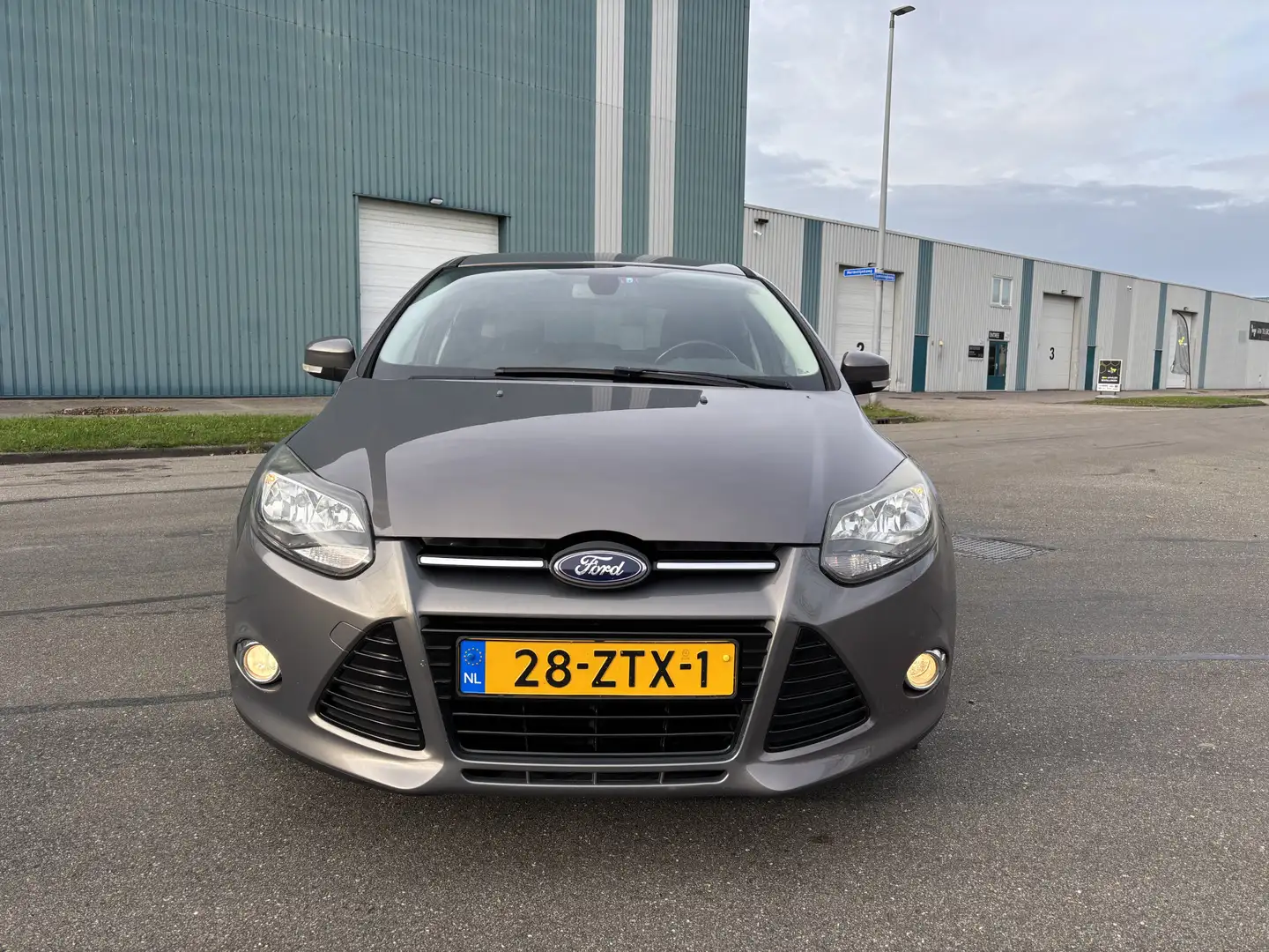 Ford Focus 1.0i EcoBoost Titanium 6-Bak 125 PK. Zuinige en ze Brun - 2