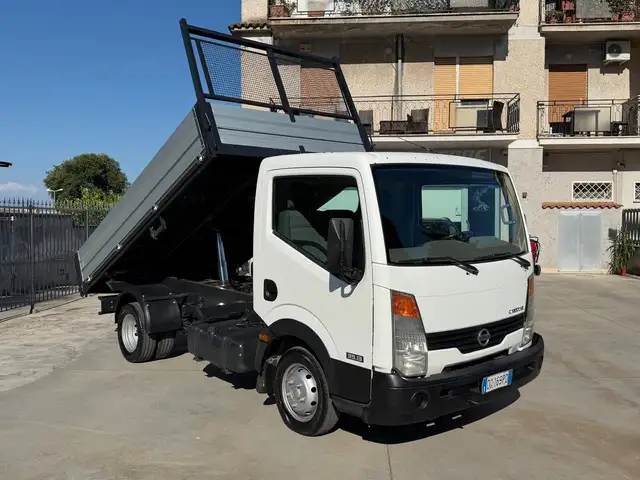 Nissan Cabstar Cabstar 35.13 2.5 TDI 130CV PC-RG Cabinato Comfort