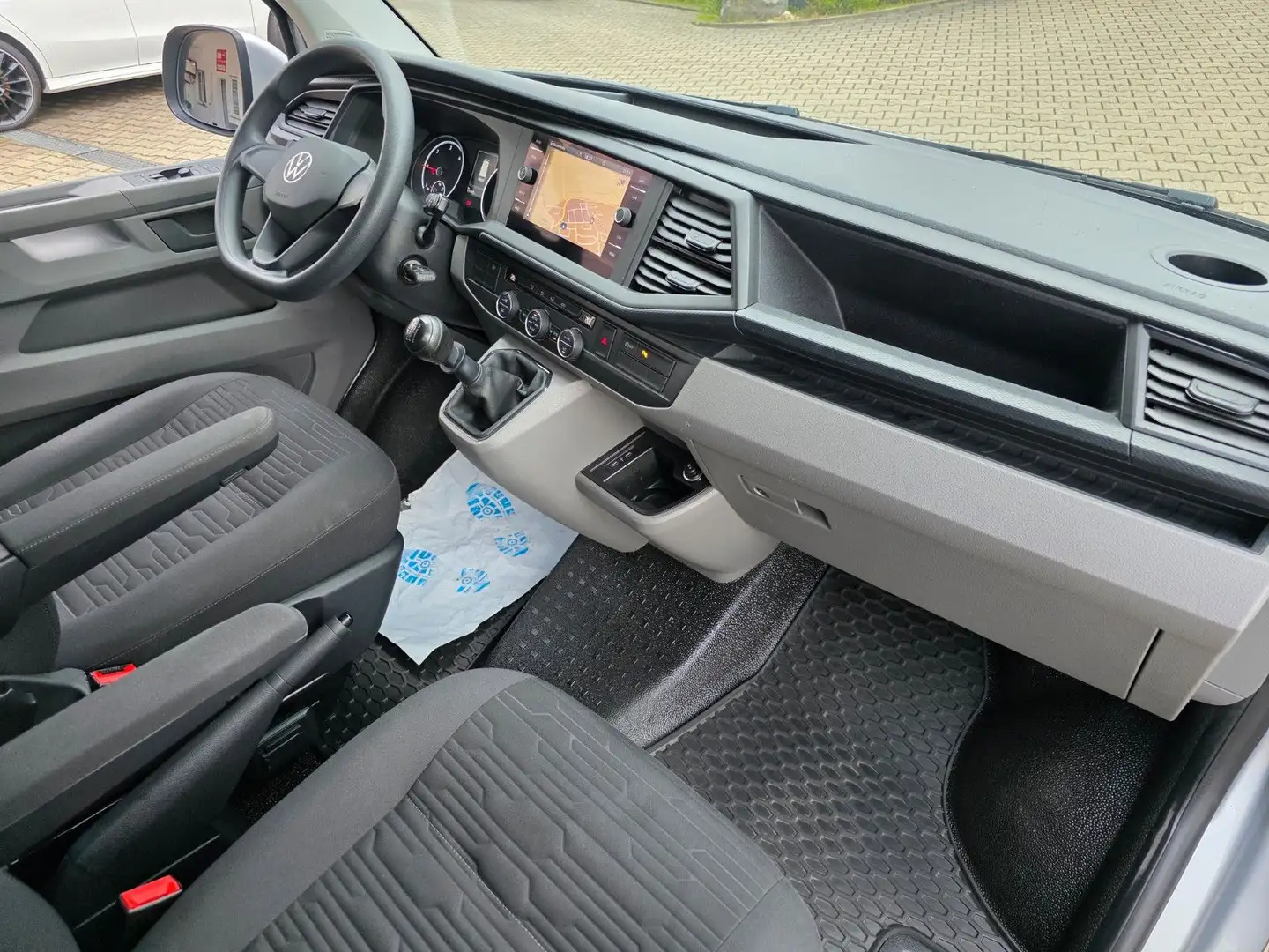 Volkswagen T6 Caravelle T6.1 Caravelle 2.0 TDI Lang Navi/Kamera/8-Sitzer Silber - 2