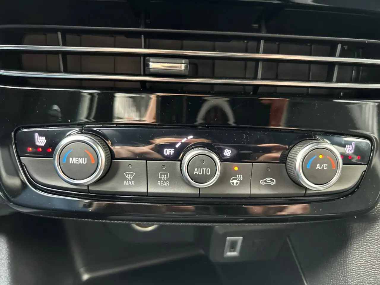 Opel Mokka Edition Digitales Cockpit LED Apple CarPlay Androi 12