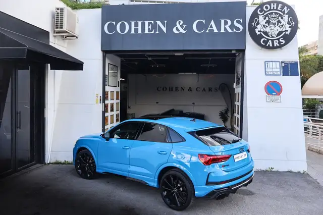Audi Q3 view 14