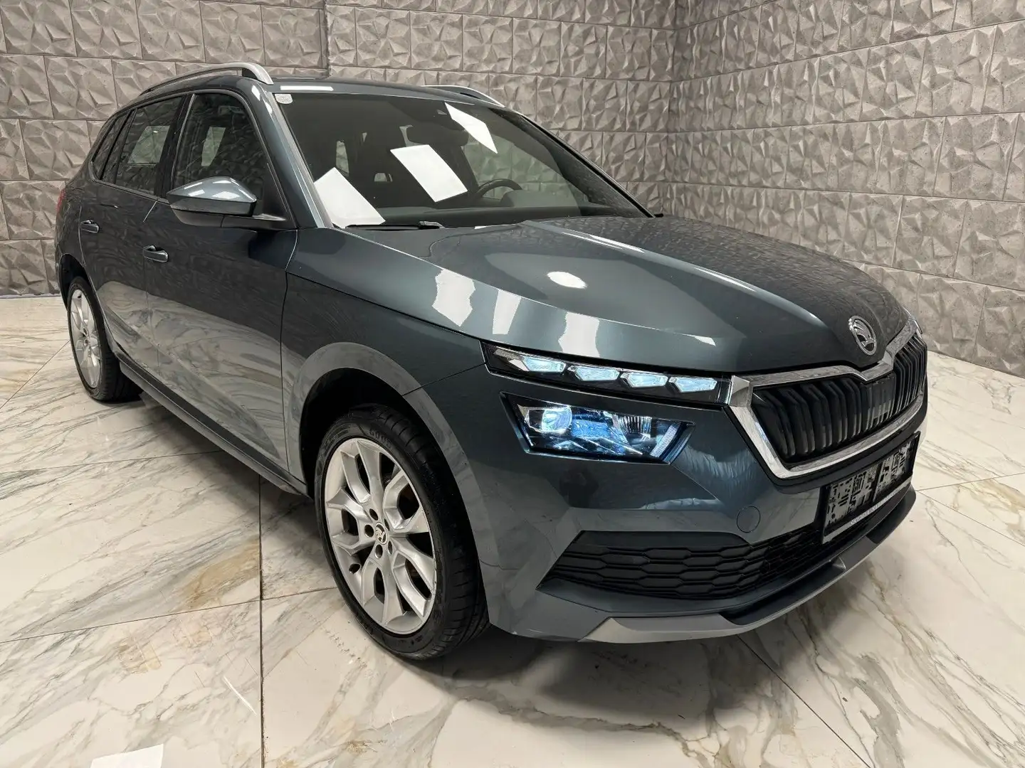 Skoda Kamiq Style Grau - 1