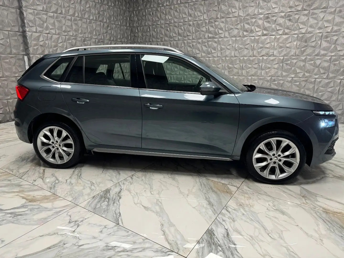 Skoda Kamiq Style Grau - 2