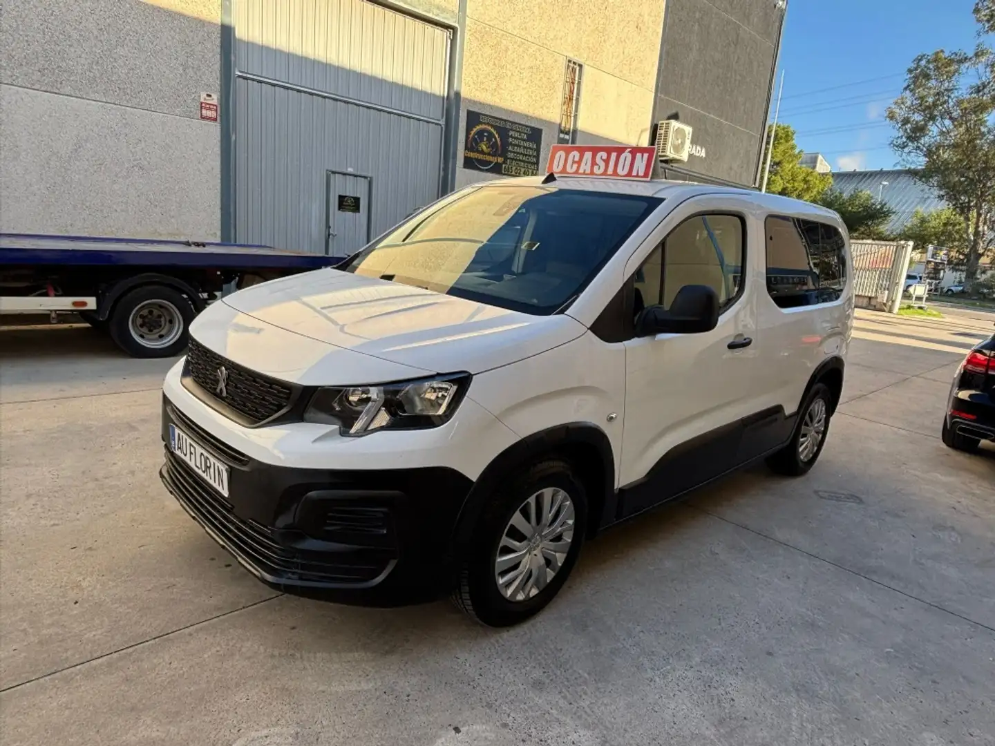 Peugeot Rifter 1.5BlueHDi Standard Access 75 Weiß - 2