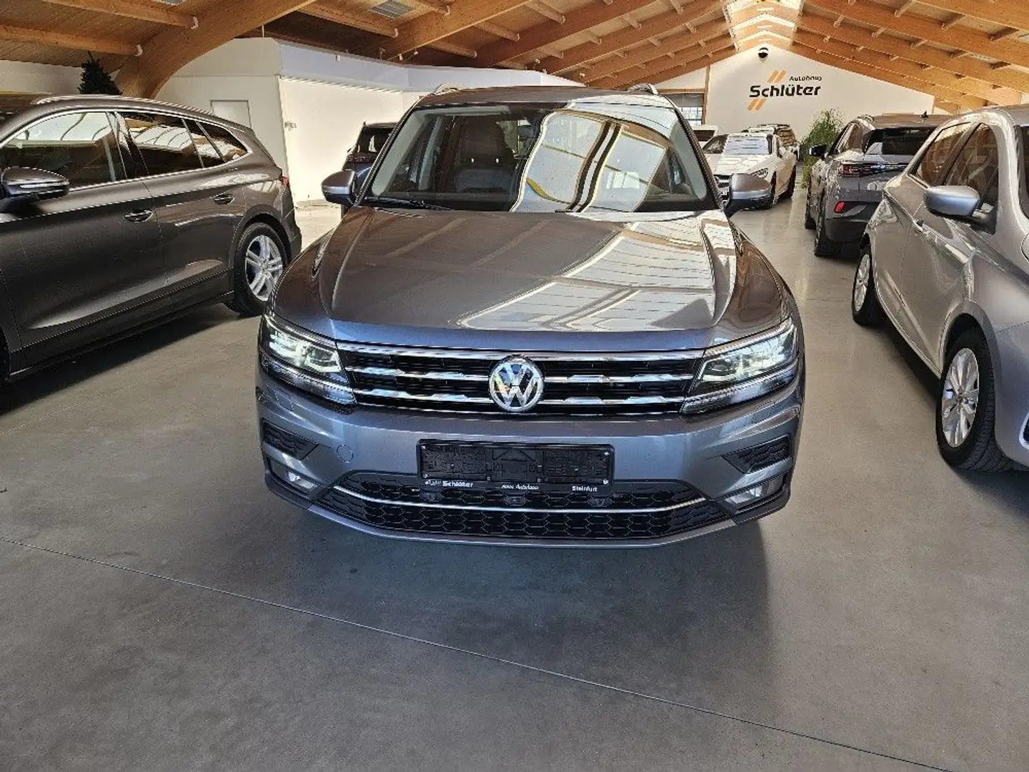 Volkswagen Tiguan Allspace 2.0 TDI, Highline FAP+ Grau - 1