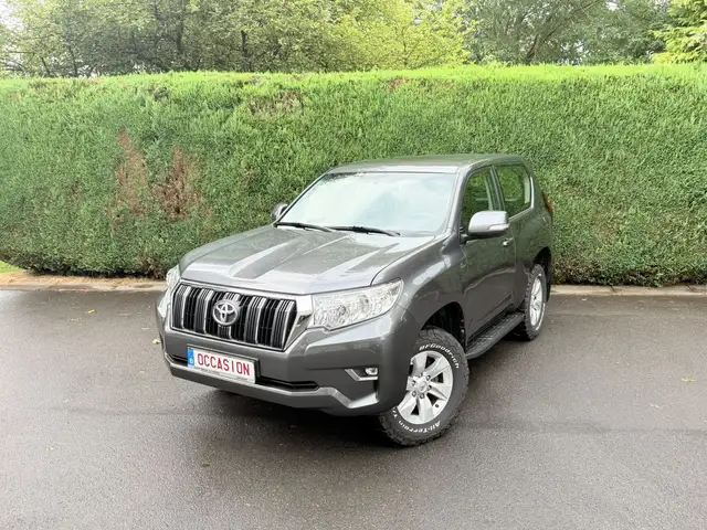Toyota Land Cruiser Land Cruiser 2.8 D-4D Country A/T 177CV (EU6.2)
