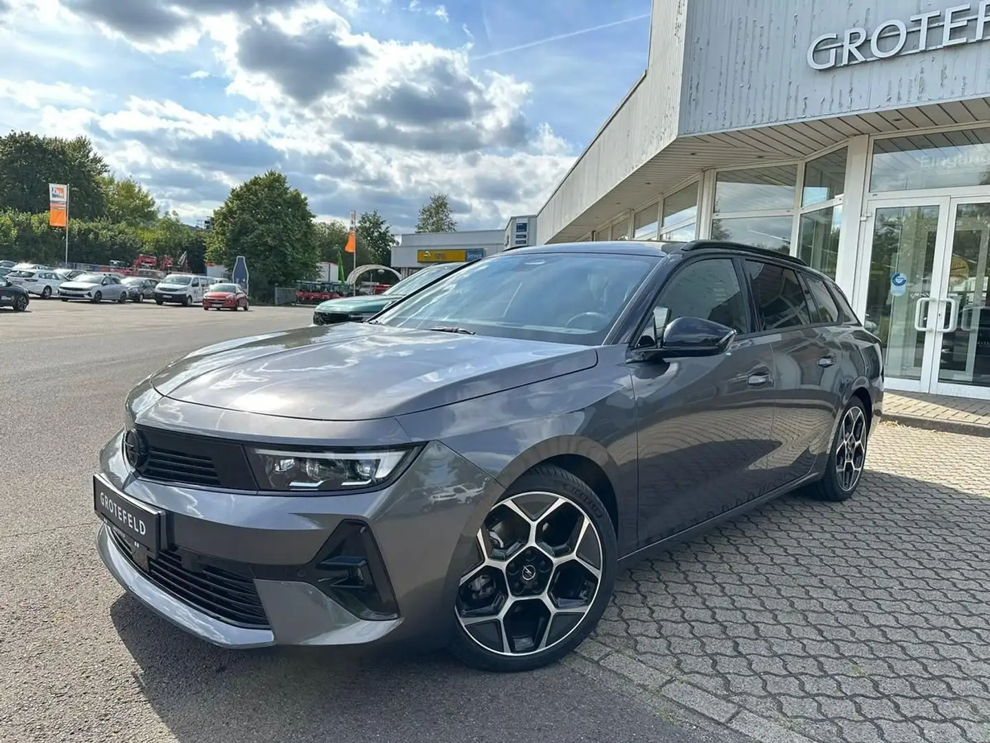 Opel Astra L Ultimate Automatik + Panoramadach+ Ahk Grau - 2