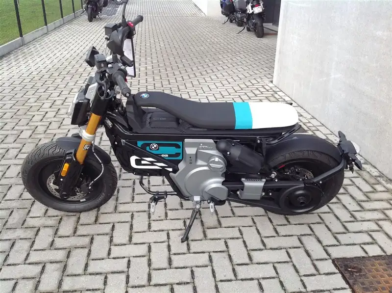 BMW CE 02 - foto 5