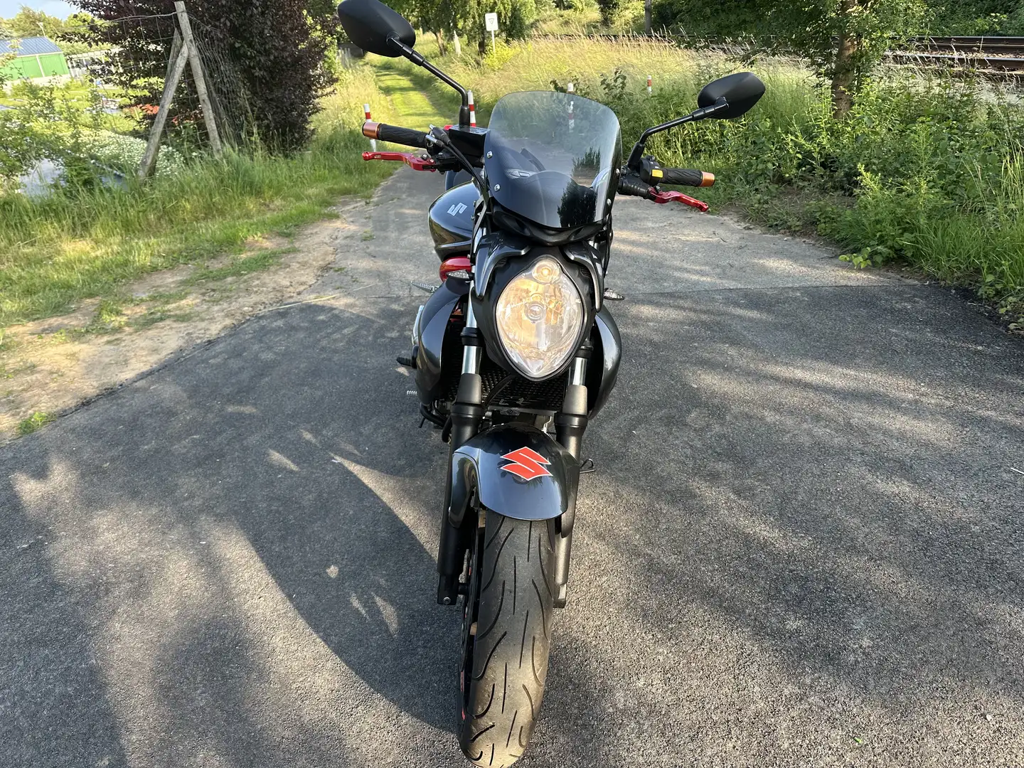 Suzuki Gladius 650 SV Rouge - 2