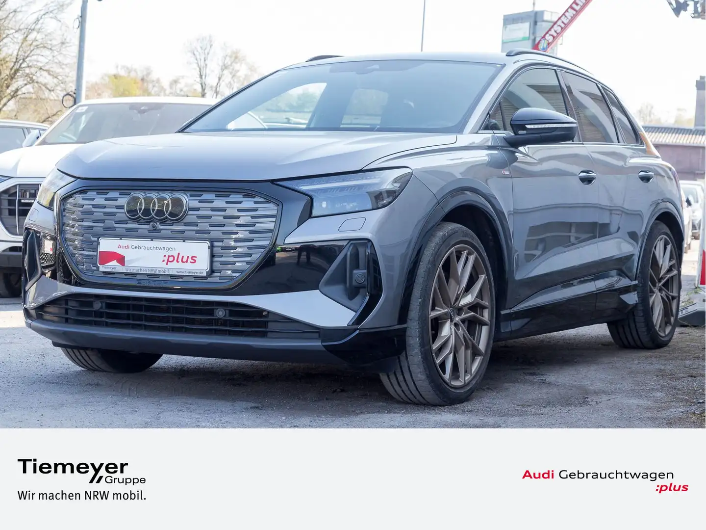 Audi Q4 e-tron 40 2x S LINE LM21 SONOS LEDER Grau - 1