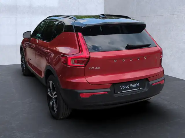 Volvo XC40 view 5