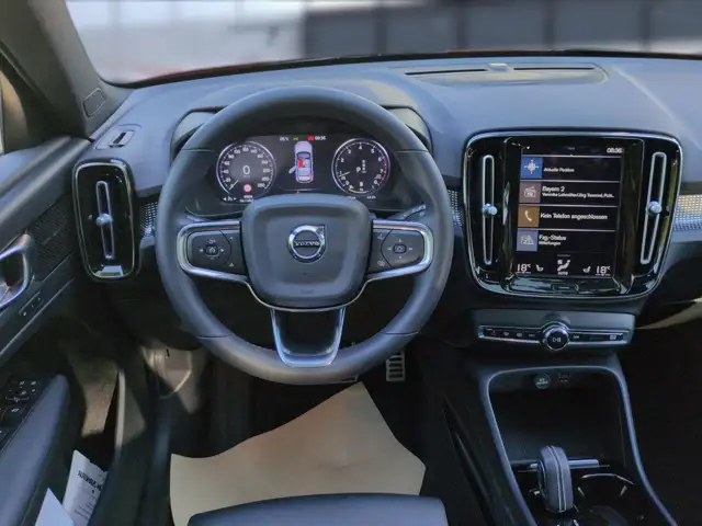Volvo XC40 view 19