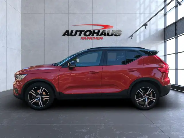 Volvo XC40 view 10