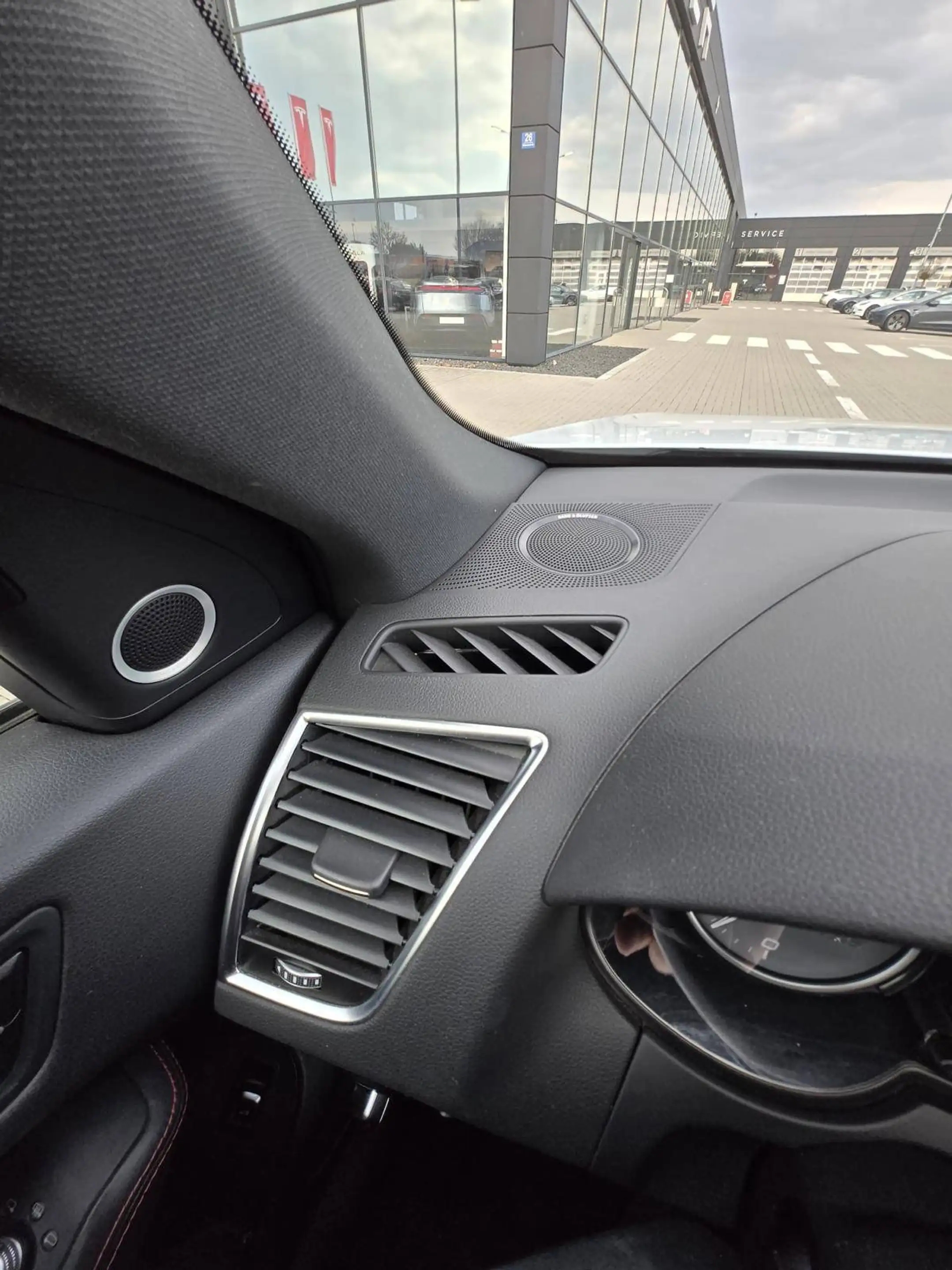 Audi SQ5 3.0 TDI quattro — photo 2