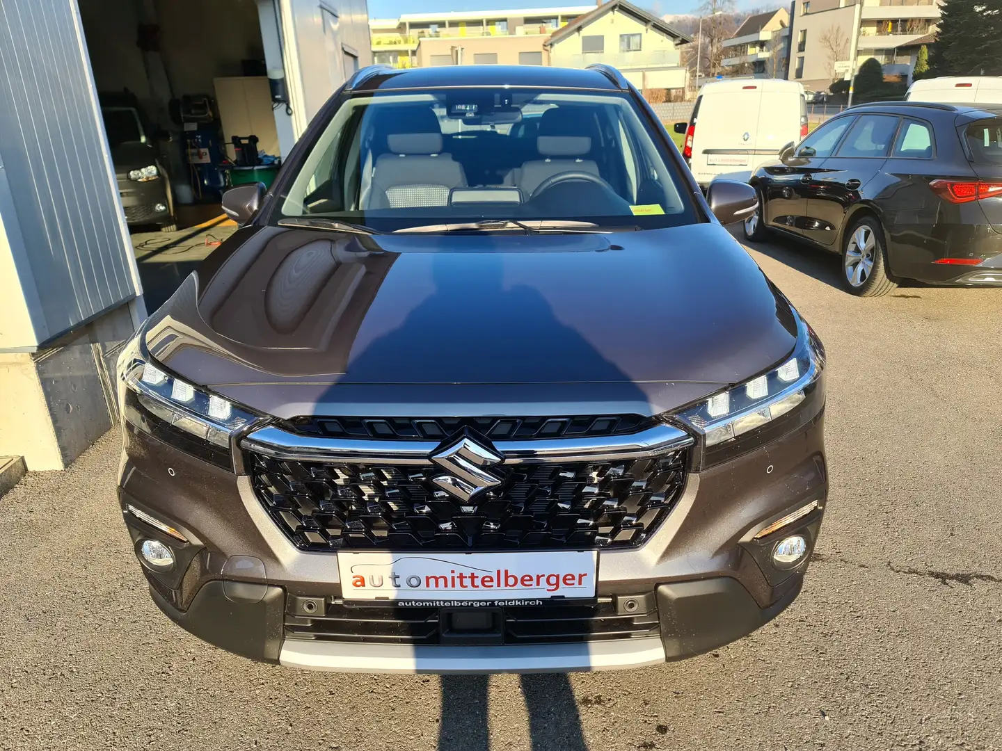 Suzuki S-Cross Shine Allrad Gris - 2