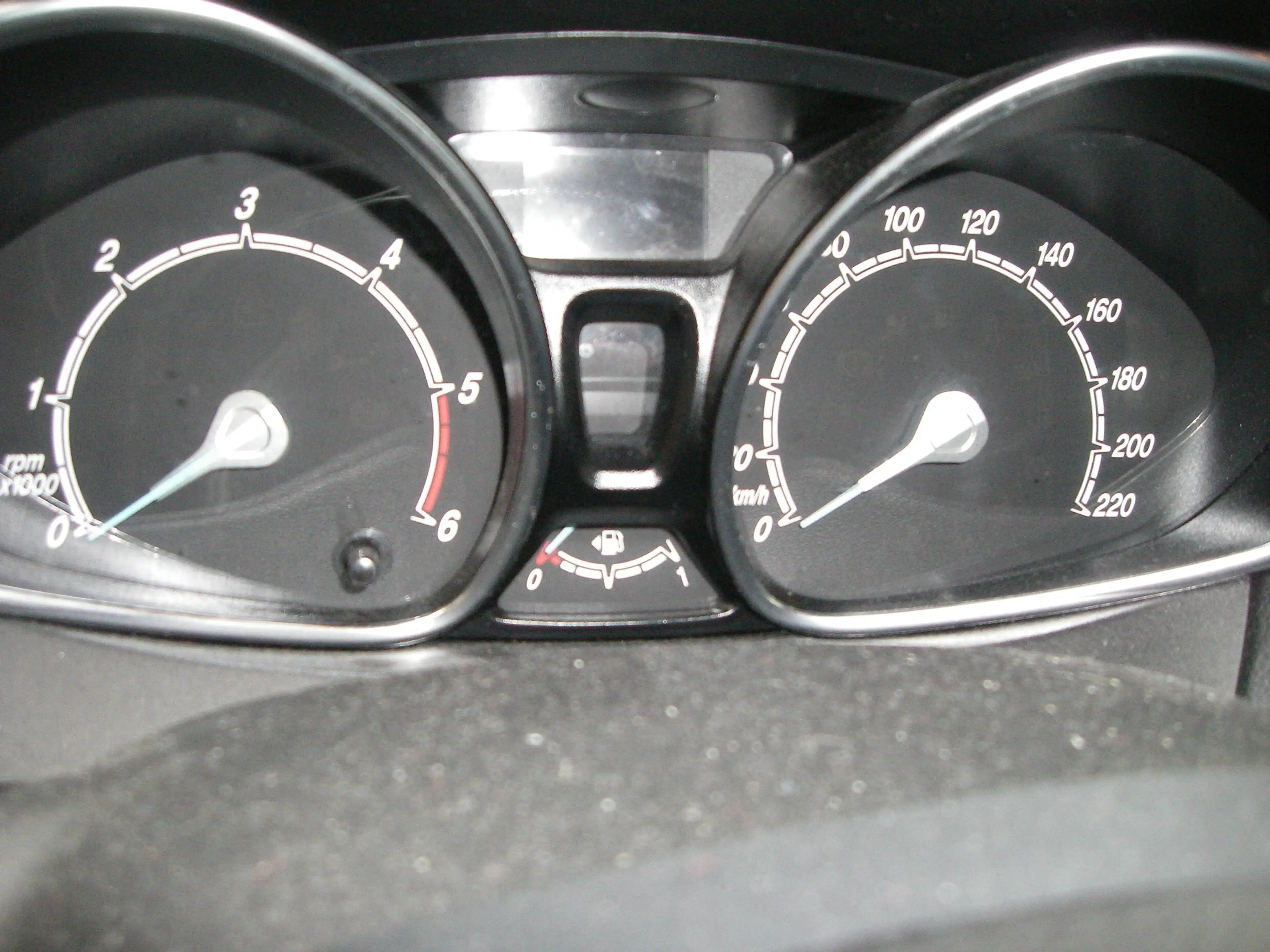 Ford B-Max B-MAX Diesel 1.6 TDCi Titanium — photo 8