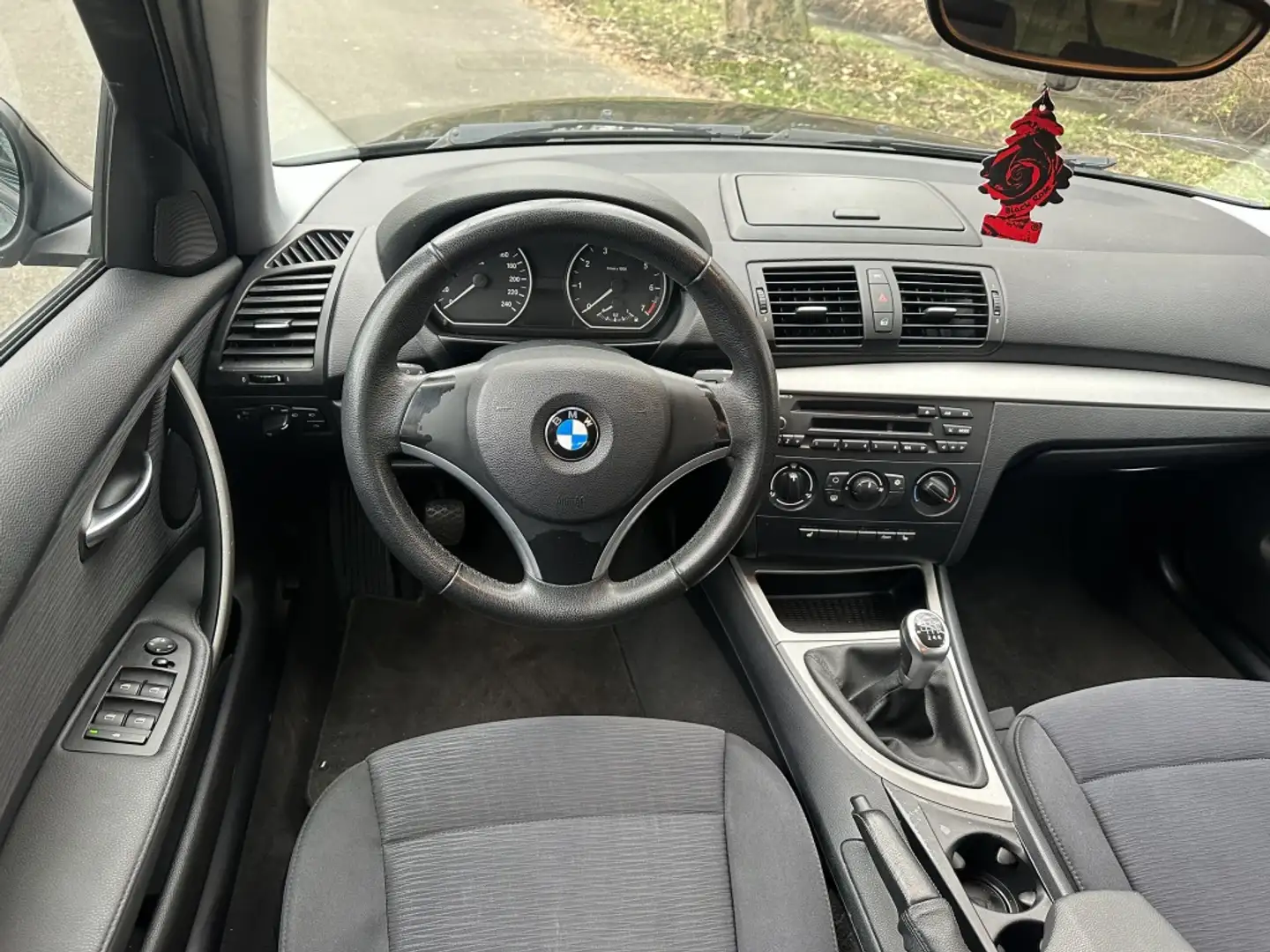 BMW 116 1-serie 116i High Executive |AIRCO|6 VESN|START&ST Zwart - 2