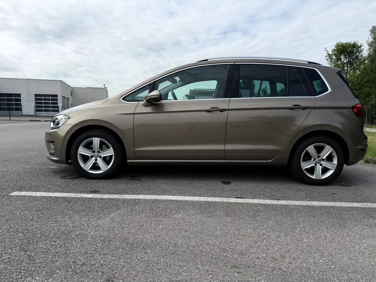 Volkswagen Golf Sportsvan Sky 1,6 BMT TDI Bronze - 2