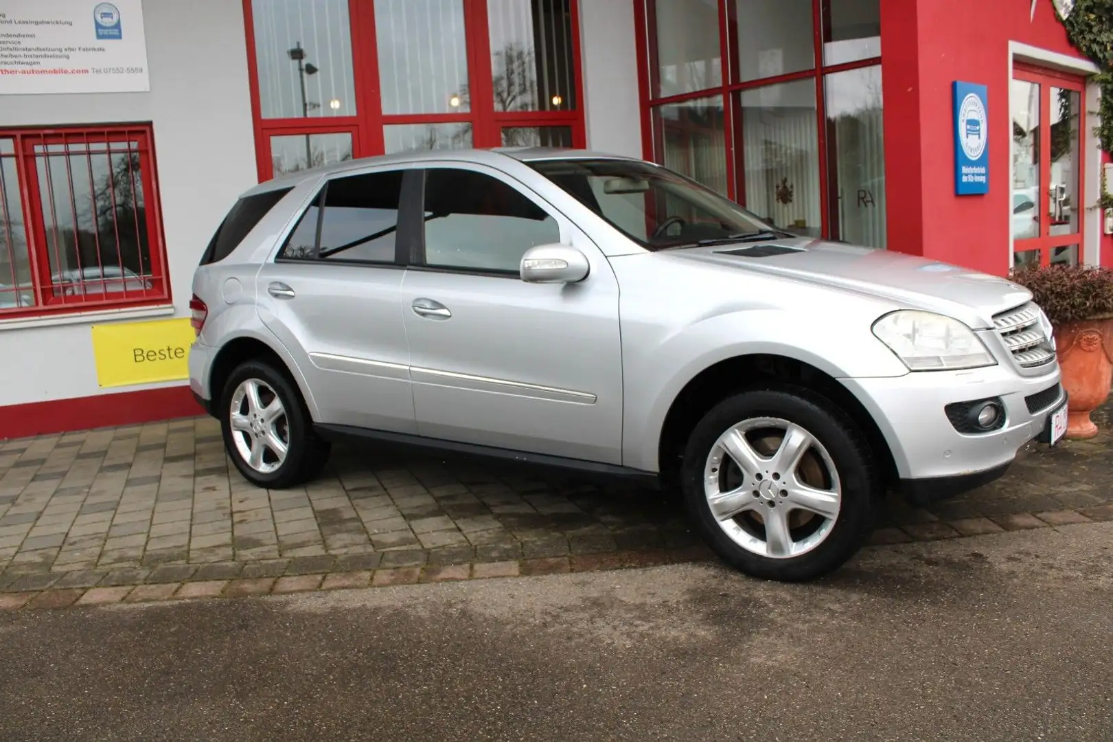 Mercedes-Benz ML 420 CDI*4matic AHK*LEDER*COMAND Silber - 2