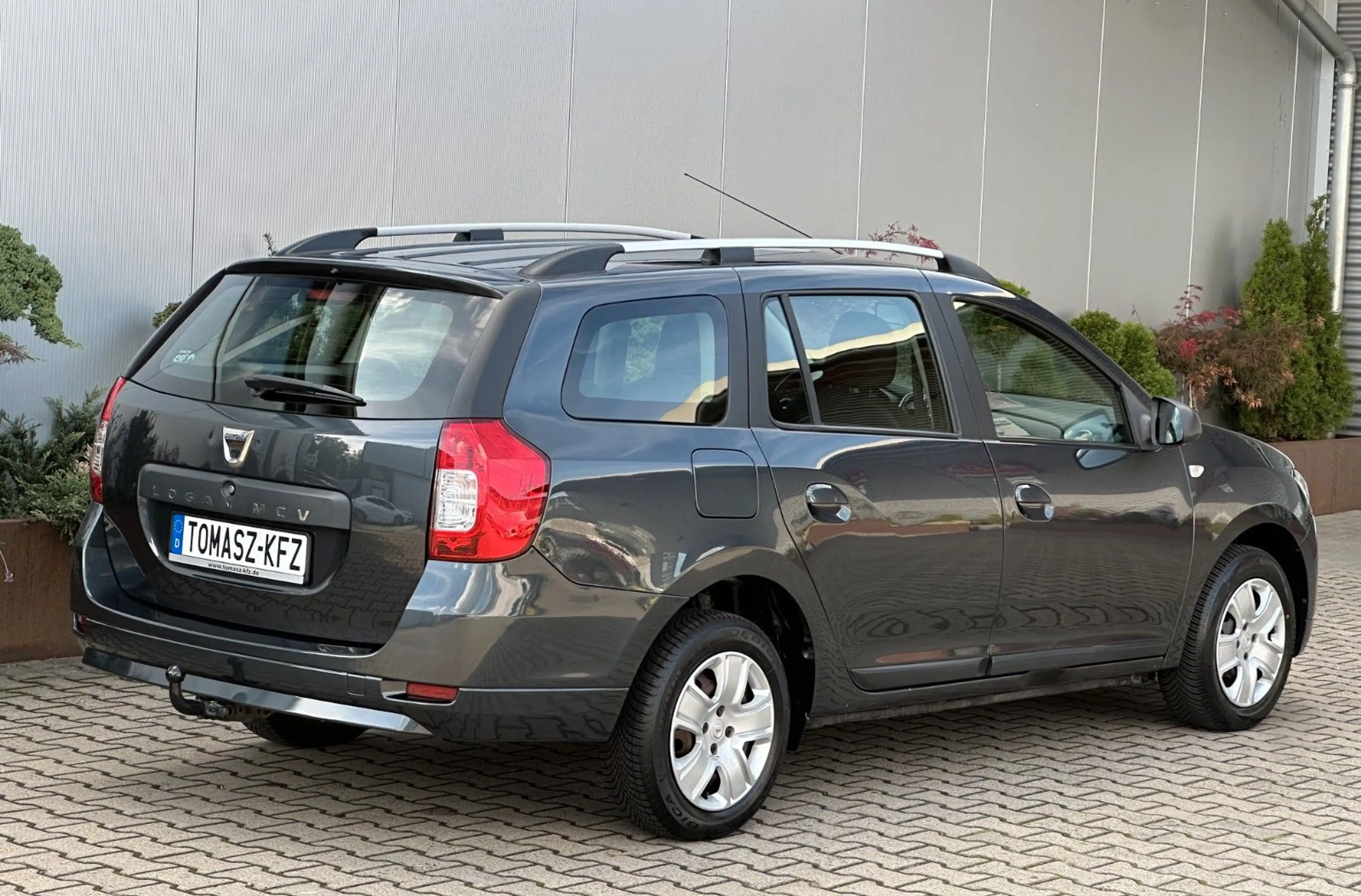 Dacia Logan MCV 0.9 TCe 90 LPG Essential*AHK*TÜV NEU — photo 5