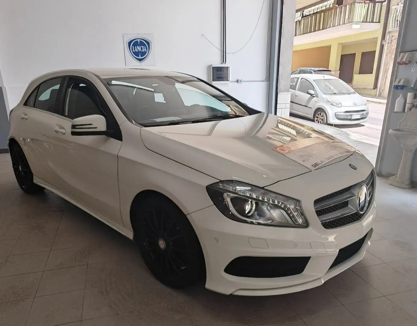 Mercedes-Benz A 200 d Sport auto AMG - 2