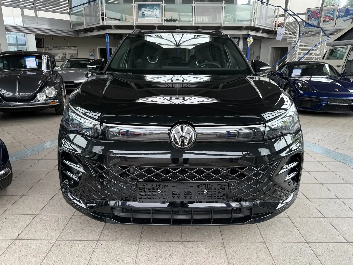 Volkswagen Tiguan 2.0 TDI 4Motion R-Line Black Style PGSD Schwarz - 2