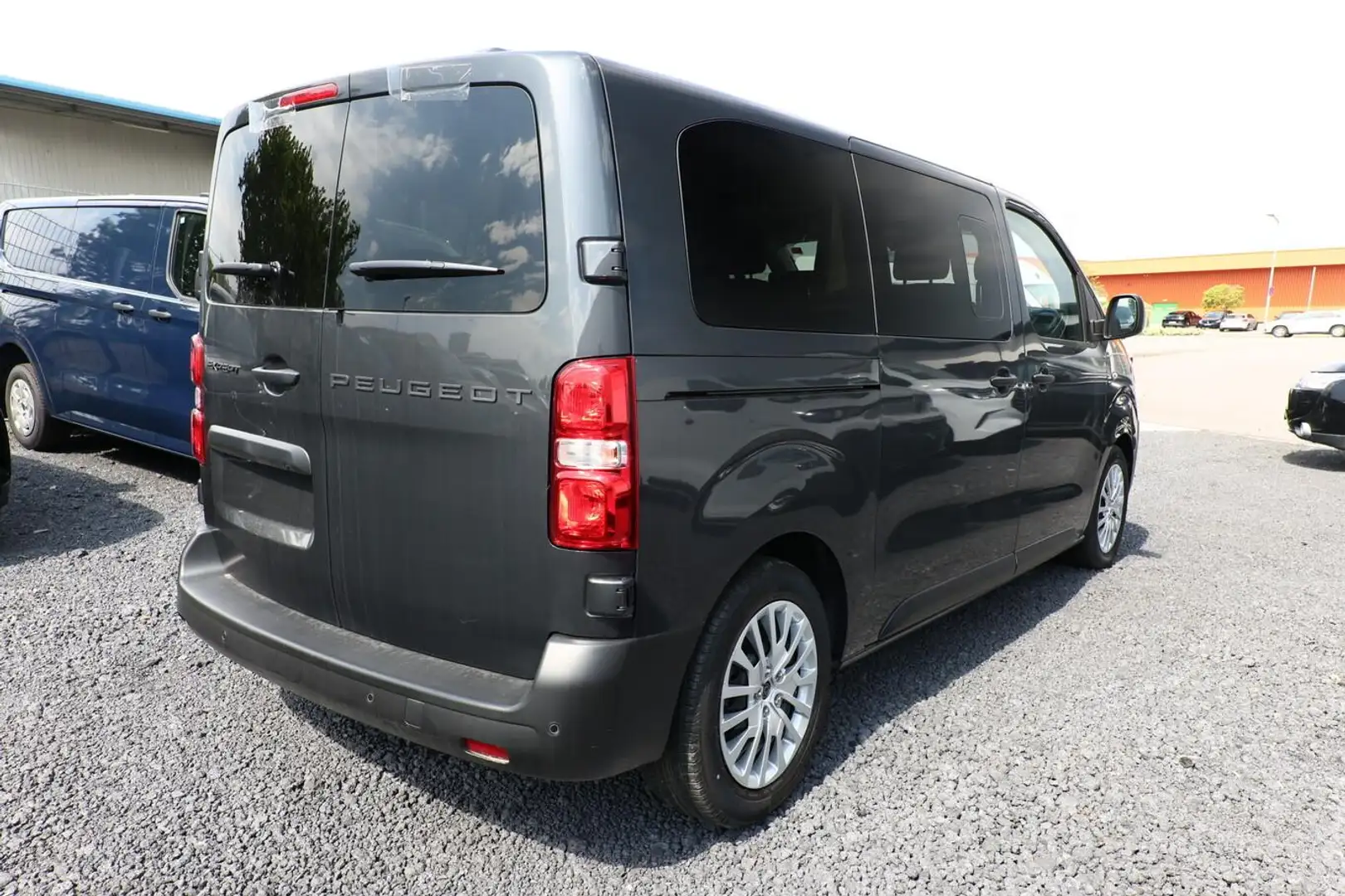 Peugeot Expert Kombi L2 180 EAT8 Nav Kam AHK LED 9-S HFT 132 k... Grau - 2
